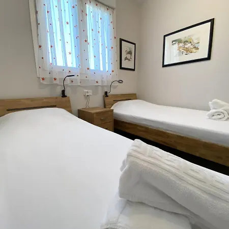 Apartamento Impresionante Con Terraza De 100 M2 *