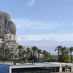 Impresionante Con Terraza De 100 M2 アパート