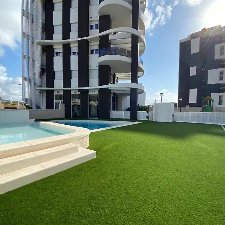 Impresionante Con Terraza De 100 M2 アパート